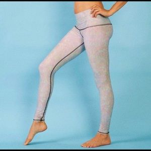 Teeki white snake opal hot pant